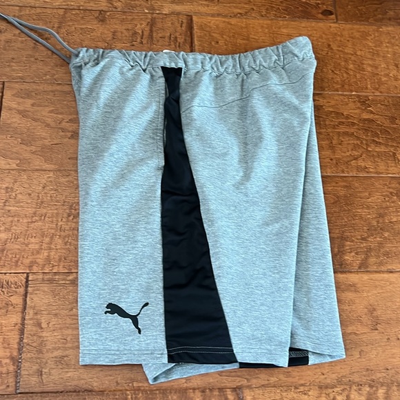 Puma Men’s athletic shorts with pockets gray/ black elastic inner band Large - Picture 12 of 16